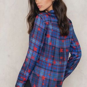 GIGI Hadid And Tommy Hilfiger Button Down